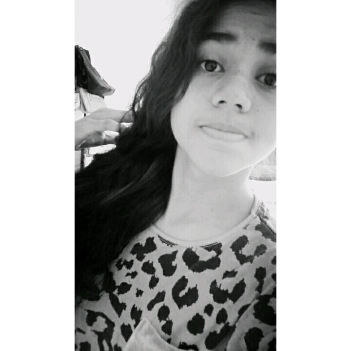 Segue aiih ♡♥  sigo de voltaa , bjin ヽ(^。^)ノ