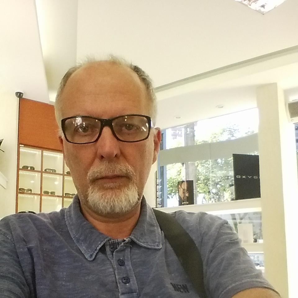 Professor Mestrado em Artes da UEMG e do Mestrado e Doutorado em Cultura e Sociedade UFBa. Coordenador do Observatório da Diversidade Cultural (ODC).