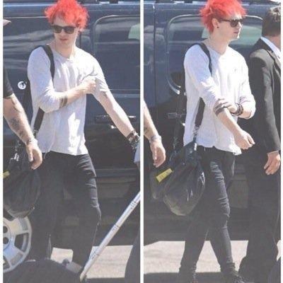 MllCHAEEL5S0S's profile picture. 