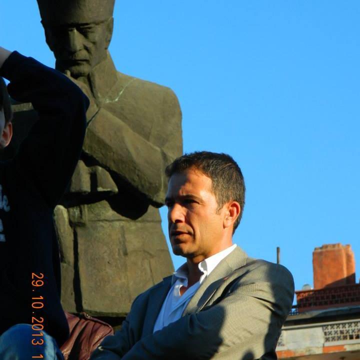 HasanEVRENKAYA's profile picture. Chp üyesi,sorumlu yurttaş
Yolumuz birbirimizi anlamaktan geçmiyorsa eğer, hiçbir yere varamayacağız demektir.