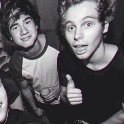 Free follow from @Leahx5SOS please follow! I follow back, if I don't - just ask!