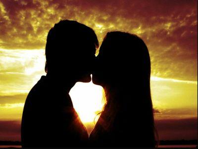 A_frases_amor's profile picture. Tu voz es la cancion que no deja de sonar en mi mente