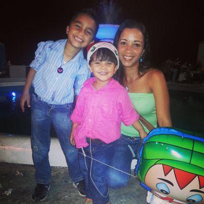 FCANNY1's profile picture. La mejor bendicion en la vida son ustedes.. ANDRUW Y RAYAN los amooo hasta el infinito y mas alla!!..