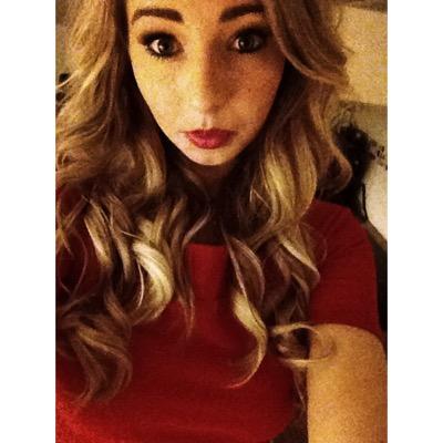 xHolliepops's profile picture. 