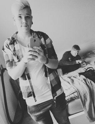 ✌