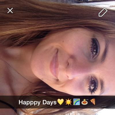 skeptical yet optimistic. bitchy yet lovable. moody yet happy. homebody yet world traveller. lazybum yet 1st class hustler. @uber_schweiz MM ✌️