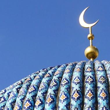 Research that seeks to interview Muslim converts reverts or ‘New Muslims’ to understand why more Americans are deciding to embrace Islam as a new religion.