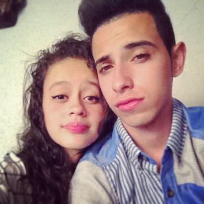 Siendo el hombre mas feliz, ¿gracias a? mi hermosa novia @natalie_lemus09 ♡. Natalie L. mi todo :') ♡.♡