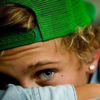 thebravebird101's profile picture. FollowForFollow :*