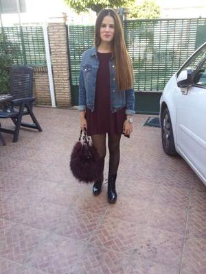 Estudiante de Pub y RRPP en la US .Amante de los lugares lejanos , la moda y el arte . A girl should be two things: classy and fabulous ; Coco Chanel