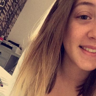 Kimberl96913448's profile picture. 