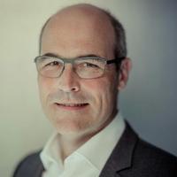 Peter Houzer (@houzerpeter) Twitter profile photo