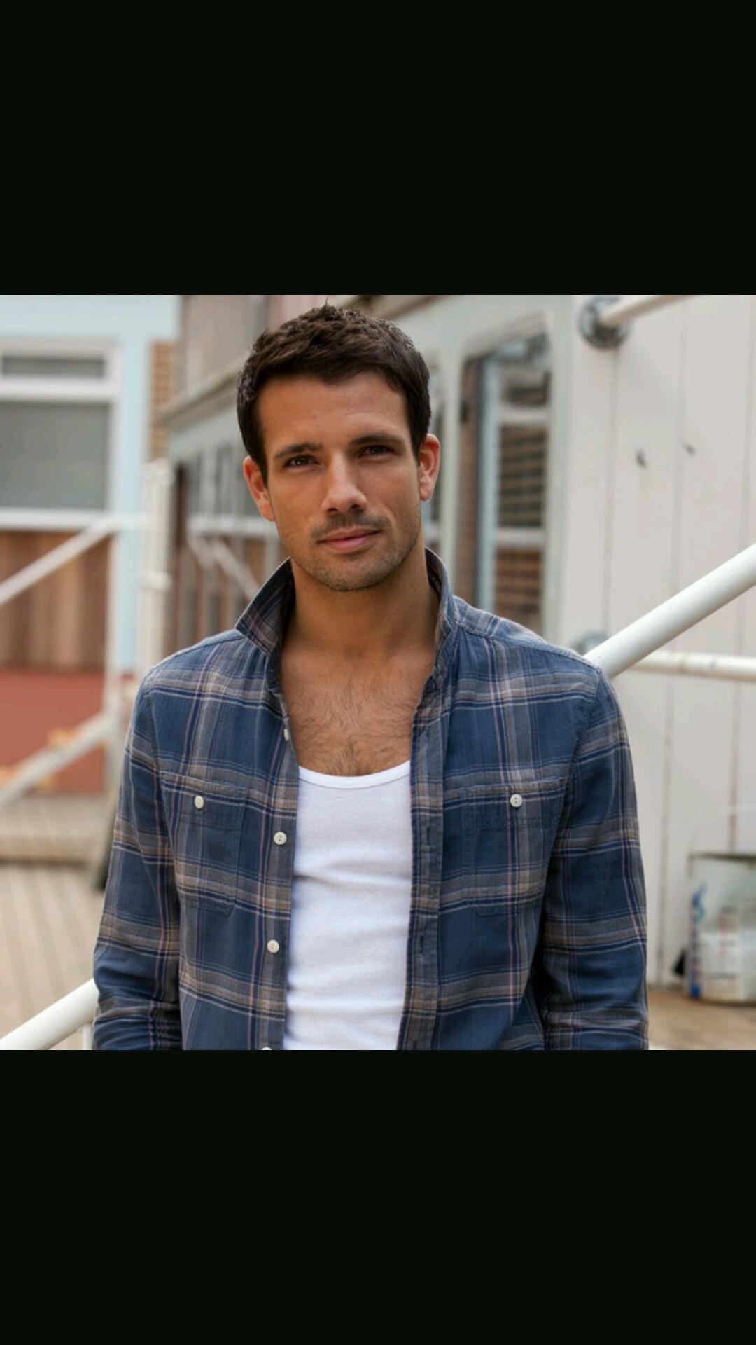 I LOVE NIKKI SANDERSON AND DANNY MAC LOADS HOLLYOAKS IS MY LIFE
