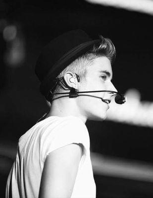 ~Justin İs My Life ¦ FOLLOW ME ¦ ←JUSTİN→
[**=KIDRAUHL=**]