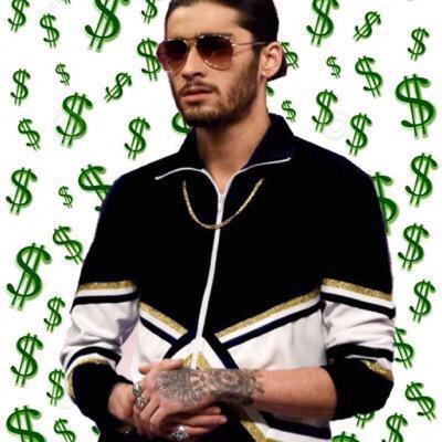nos pintaron one direction en el aire nos juraron otratour y lo creimos FAN CLUB OFICIAL @zaynchotalarga_ nos sigue y nos dio fv y rt
@LulaDiLorenzo