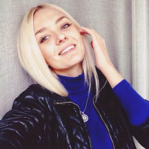 18 year old british/german girl who is interested in fashion, beauty and music