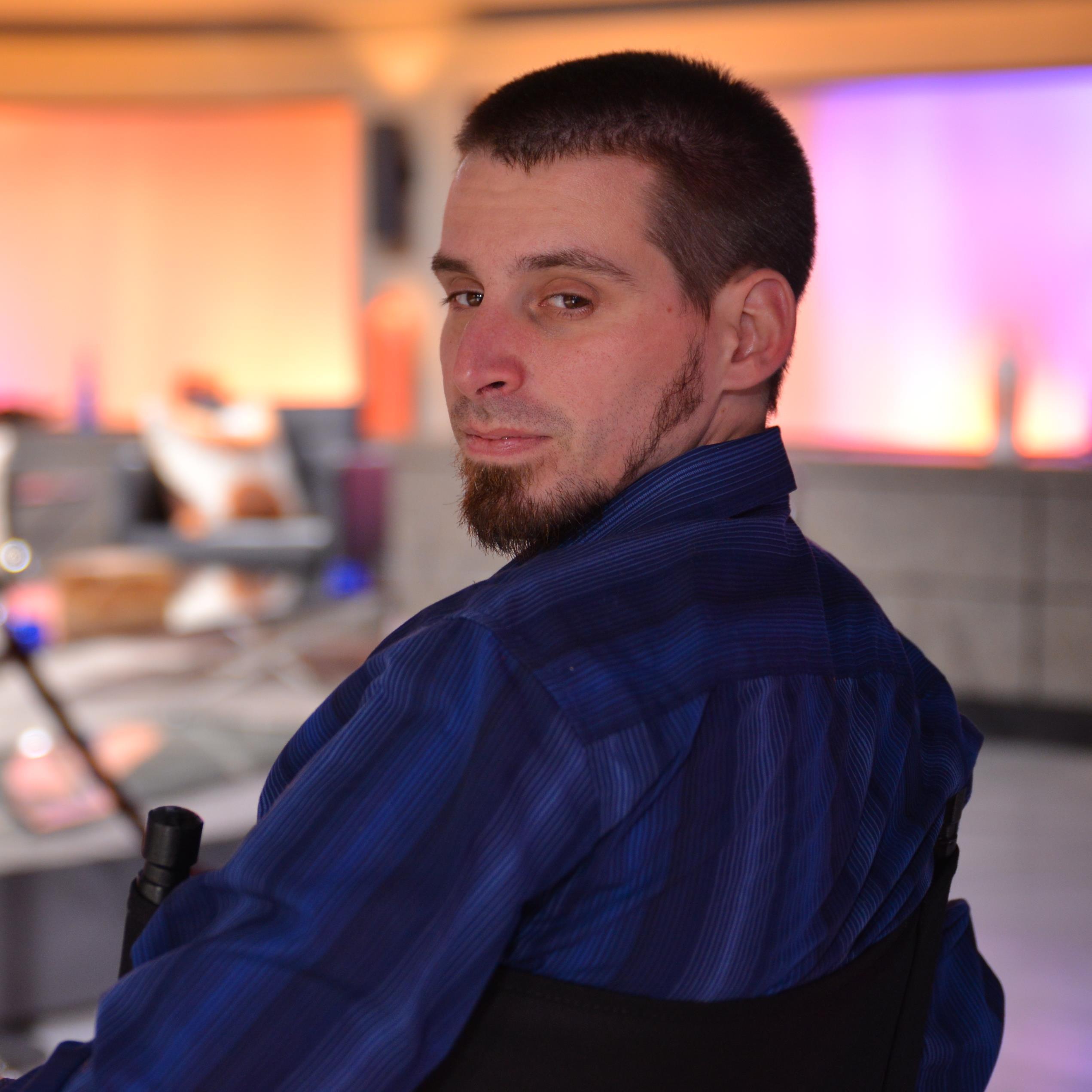 Travo83's profile picture. Viz Artist at ESPN, Racing Junkie and Funny Man