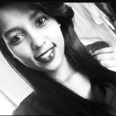 Directioner 4ever.
FACEBOOK: Jetterlyn Arias rosario.
amante a la Lectura Y a la Naturaleza Futura doctora El Negro es mi todo❤ luego el Verde.