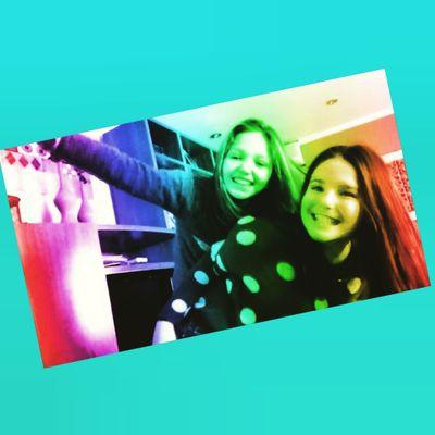 Teresaa Suñer✌ 
Amiga de mis amigos✋
Fallas como forma de vidaa❤
Insta- @teresiita_sp27
Ask: teresaa_27
'Pongamos de moda la felicidad'