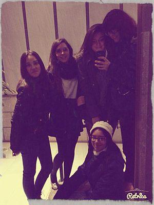 ~Me dejaste y volviste, porque soy una pesadilla vestida de un sueño♡ A veces hay que equivocarse para aprender de los errores♡