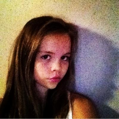 Nellie 10 år går på drama och voltige❤️❤️