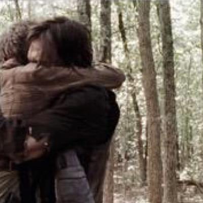 Alone on the road, i lost my group after i was chased by walkers. [RP|#17|+18]