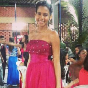 Ela é daquelas que querem ser compreendidas, mas nem ela mesmo se compreende.