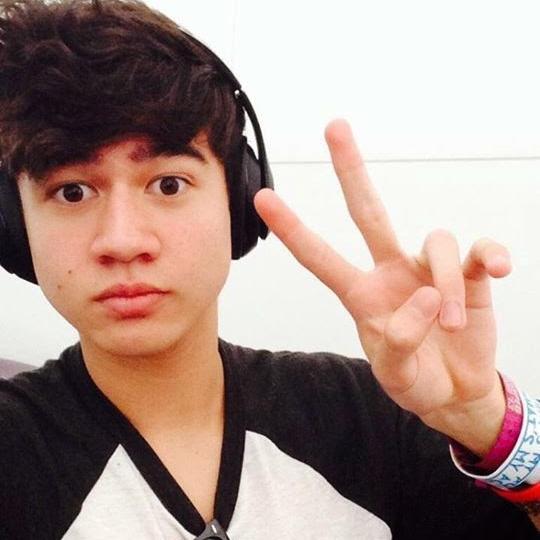 Calum hood y love you follow