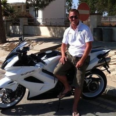 TheLadAboutTown's profile picture. Keen gym enthusiast. Mad biker. Don't take life too seriously. i'm a Naked Butler on the side in the Nottingham area. #MensHealth