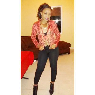 ℓ♥ع  ŧό̲̣̣  ℓ♥ع and be loved! Don't tolerate any form of bullshit, An angel sent from heaven. Loves music and loves  ŧό̲̣̣ have fun. Closet nympho ☺