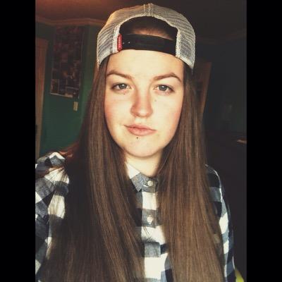 Hey I'm Moriah. 18, love fancy cars and fancy girls. kik: amongthegalaxys22