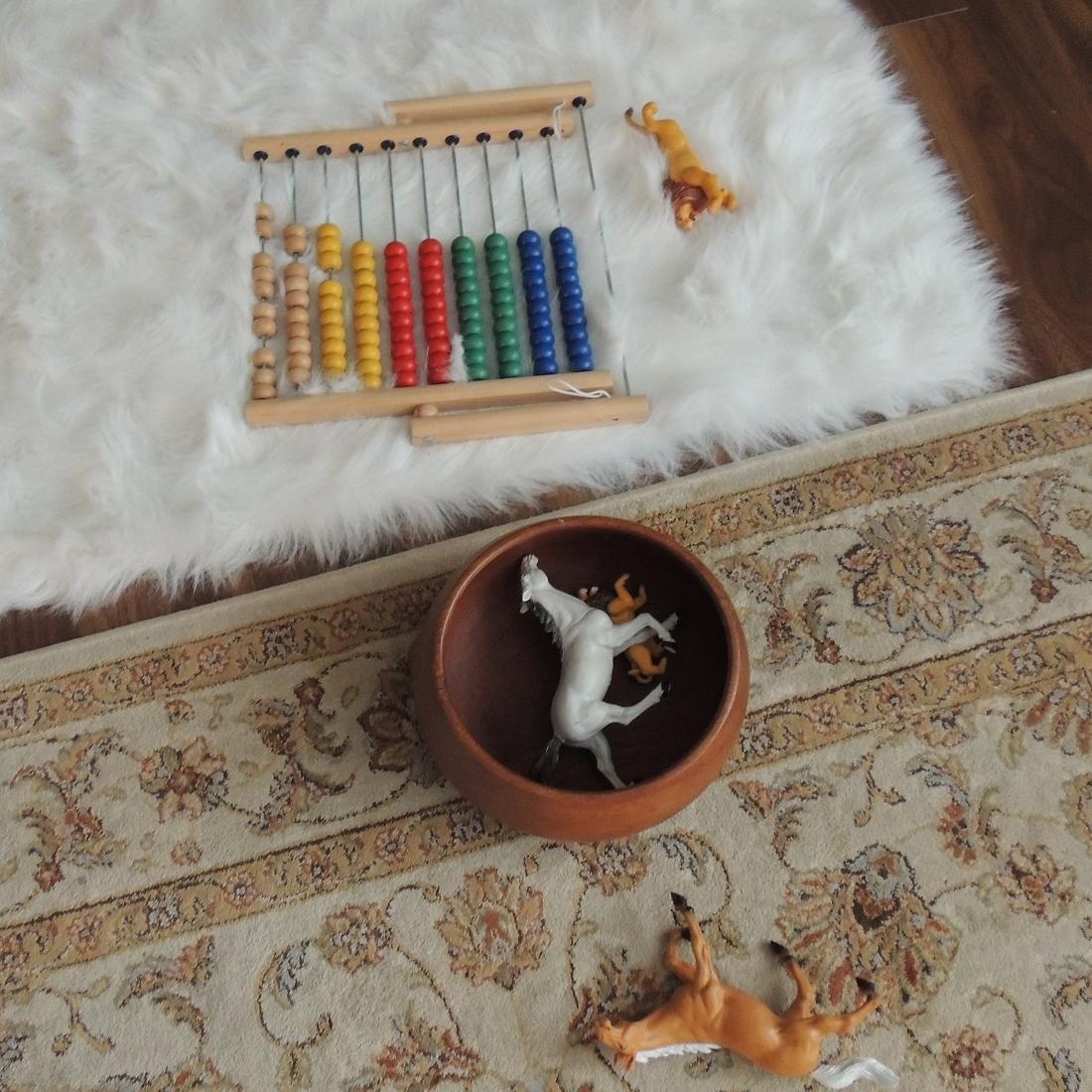 A Bilingual Waldorf & Reggio-inspired Dayhome & Playschool in Calgary Alberta that encourages a gentle approach to early years education. Aged 1 - 6 yrs.