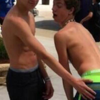 follow @Hennypenny725 he gave you this follow