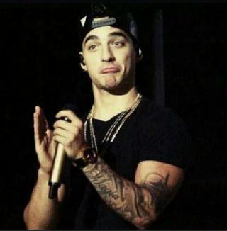 eve_cellista19's profile picture. maluma y sergio los amo sin principio ni final son mi todo....cellista y malumaniatica dos pasiones !!!❤❤❤★