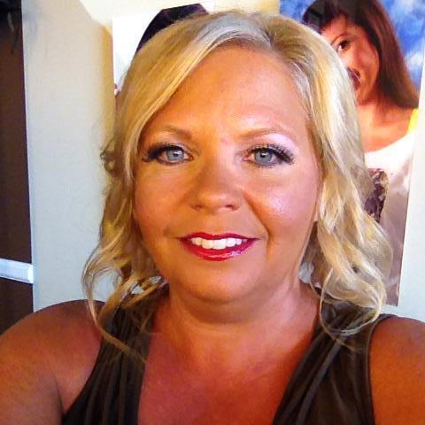 Lord loving, Jesus praising, Wife, Mother of 4, Independent Distributor of Young Living Essential Oils.