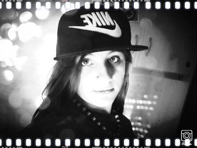 giorgiameloni02's profile picture. 