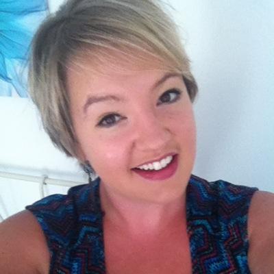 She/her, 30’s, queer, a Simmer, chocolate and gin enthusiast; a story scribbling Leo who believes in stars.