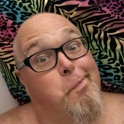 BigDwyer's profile picture. 24 year Pro Photographer RETIRED. 44 year comedian about to GO PRO. Weird huh?  Real life shit, twisted shit about to rain down hard!
Rock Star style. 
U ready?