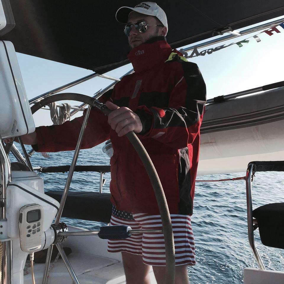 Sailor and citizen of the world. Currently doing computers for @airbnb. Sailed 10,000nm across the South Pacific ocean on my sailboat: @sail_allday