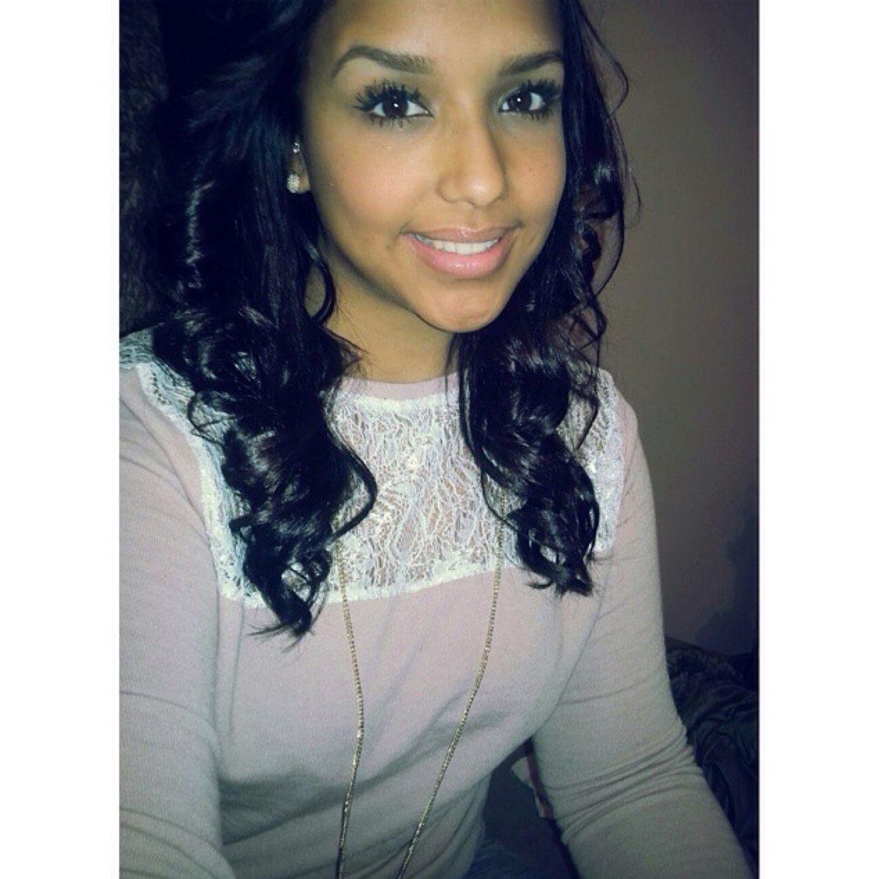 IG: Lalymarie23
