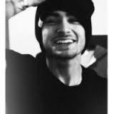 Follow @zaynftgrvnge bc she gave you a free follow :)
