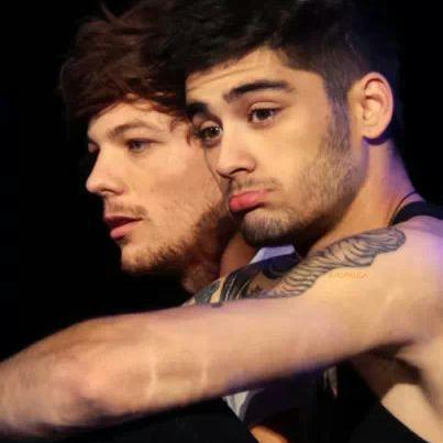 i gave you a free follow, so please follow @MalikManiaca ♥
