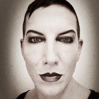 New Yorker, editor, grad student, mixed martial artist, maker of things, lover of both the Cute and the Fierce.