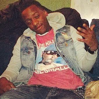 Follow me Cuz a nicca aint friendly ‼️money , im in dha heart of dha St South3rd .. If it aint my Jr den Fuck yah