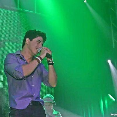 LUCAS BERNARDO (OFICIAL). Brazilian Singer .   Cantor e compositor da cidade de Fernandópolis-SP. ..simplesmente apaixonado pelas coisas simples da vida..