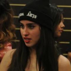 alanalwwb's profile picture. I gave you a follow free, the only thing I ask of you is that RT the link below