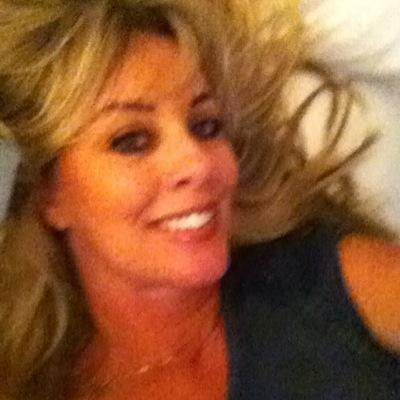 Wendy was born in Hartford Conn. recently reentered into the music arena with a new CD titled La Rinacita (the rebirth in Italian). On Jango Radio.