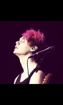 I make layouts Rt or Fav if you want them