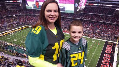 adrienneraish's profile picture. 