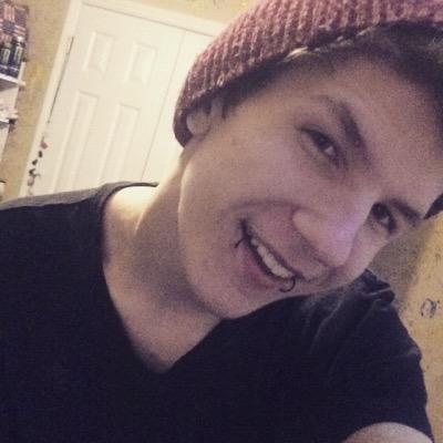 Hate_Kross's profile picture. Aye you yeah you, you should follow me. I'll love you forever